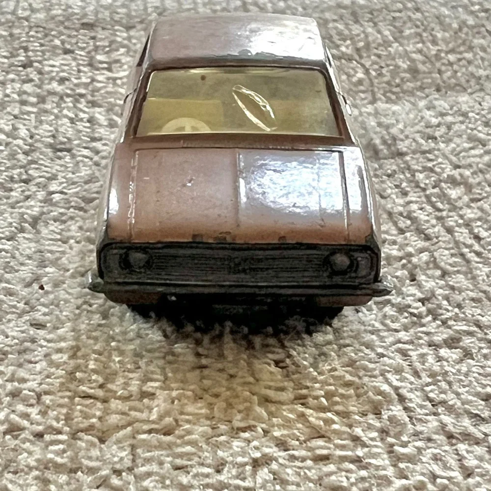 Vtg Matchbox Lesney No 25 Ford Cortina Metallic Brown Made in England Toy Car